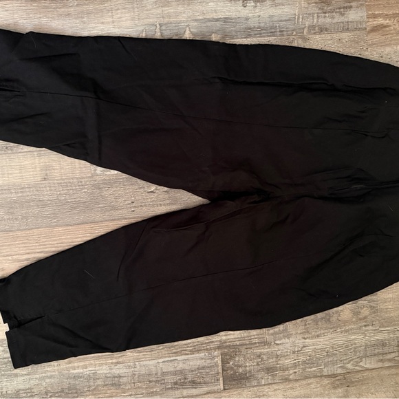 Vixen by Micheline Pitt Black Capris - Picture 3 of 5